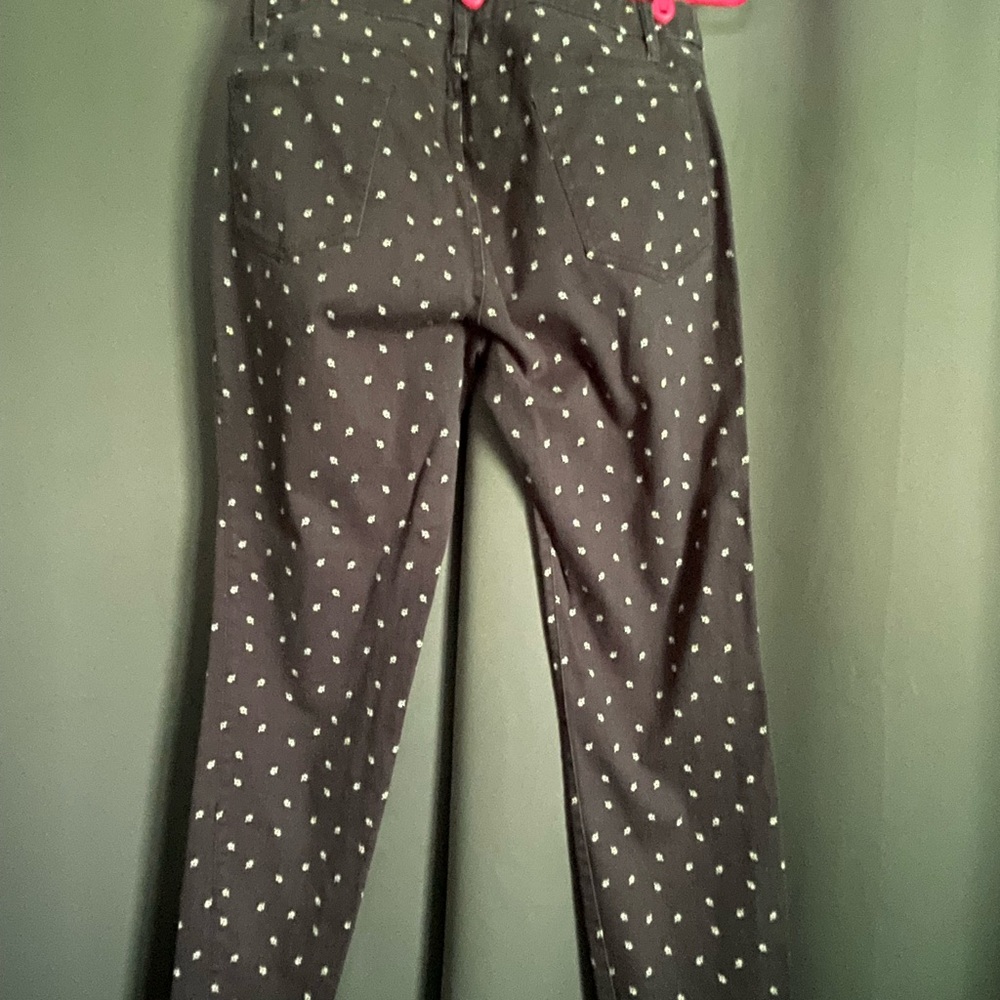 Dark navy and white mini flower jeans.